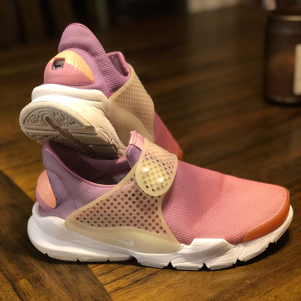 Nike women’s Sock Dar Ombré Shoes